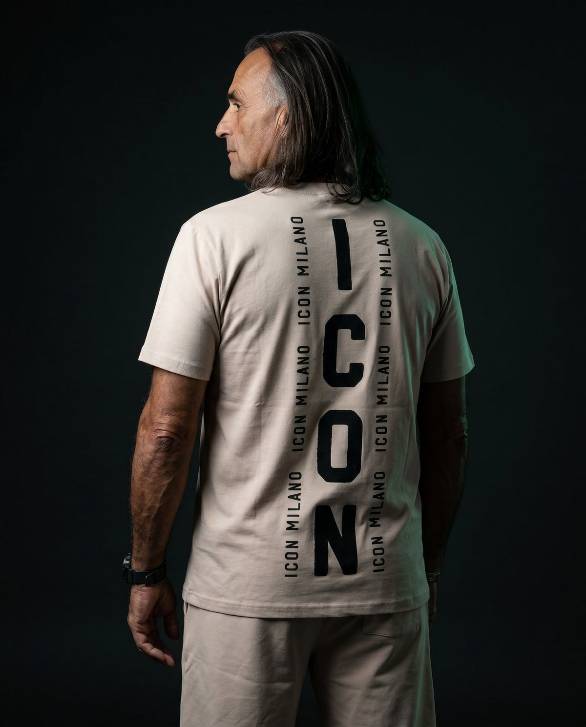 Icon Milano Set Notturno Beige – Rückenansicht mit ICON-Print