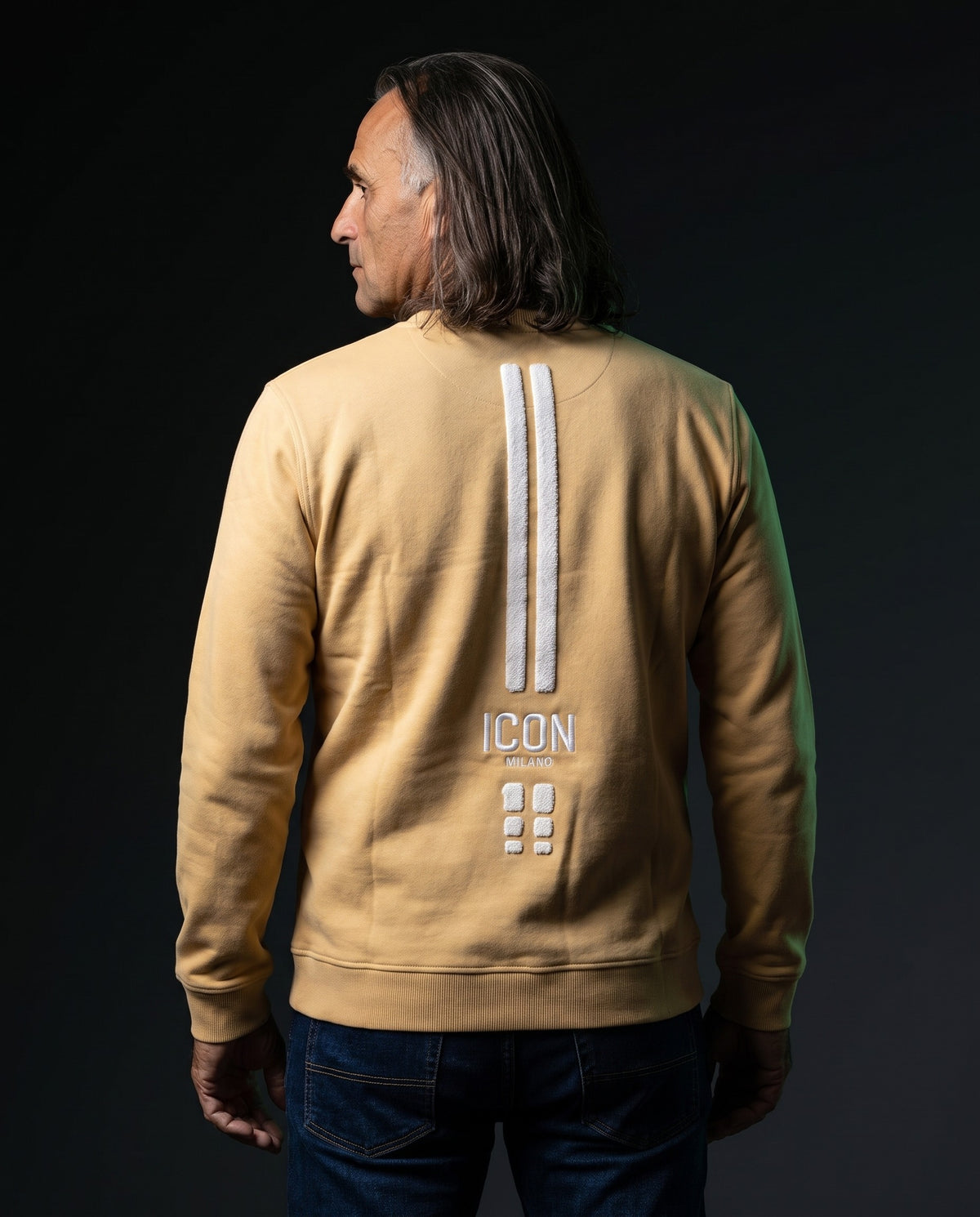 Icon Milano Pullover - Punto in Beige, Rückseite mit Chenille-Streifen