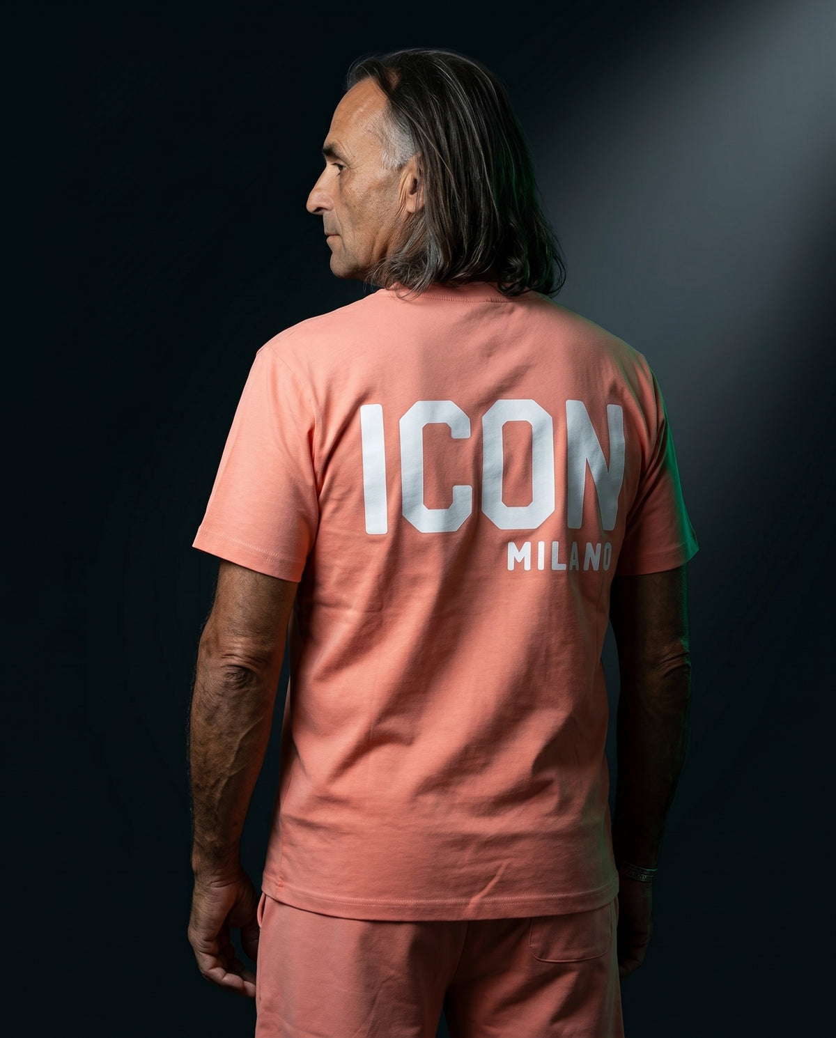 Icon Milano Set Audace Coral – Rückenansicht mit ICON-Schriftzug